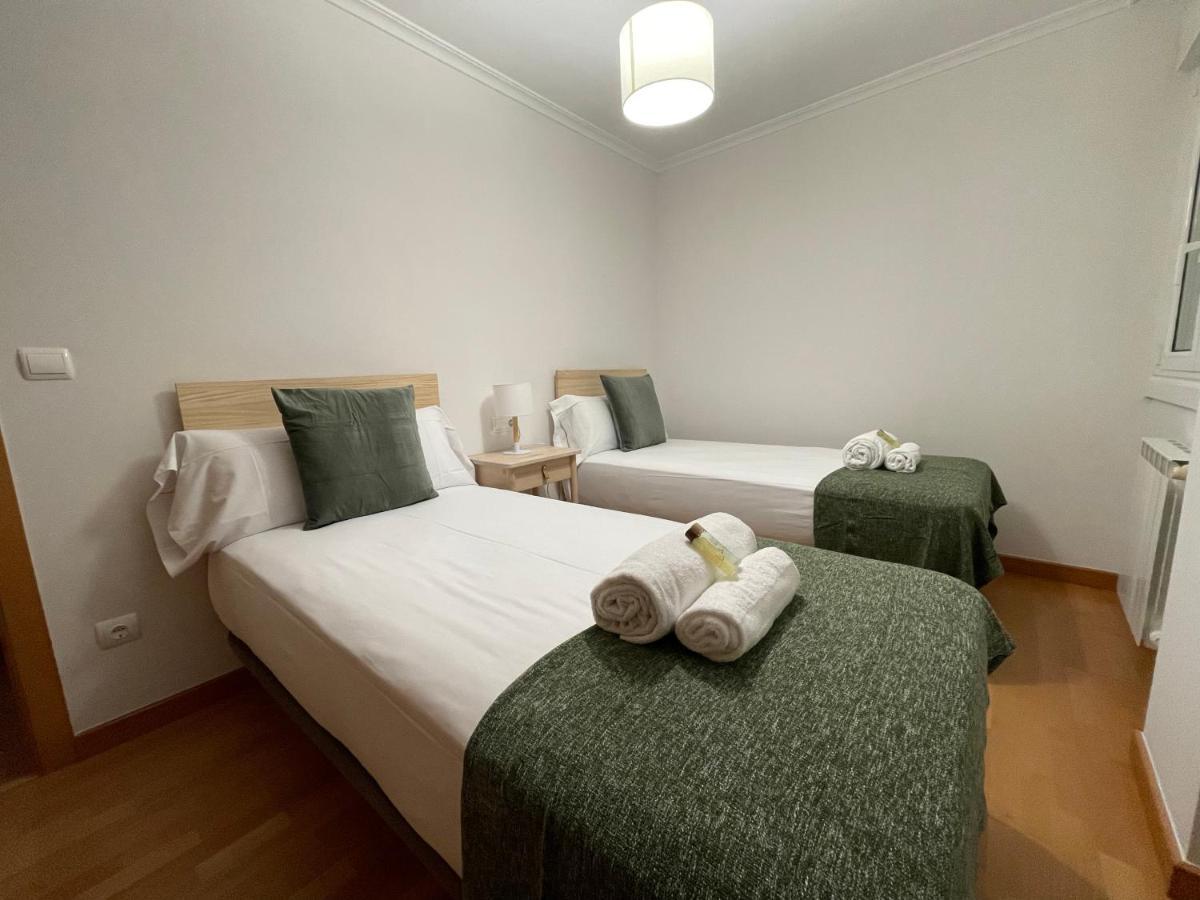 Ferienwohnung OKTHEWAY Castelao Street Sarria Exterior foto