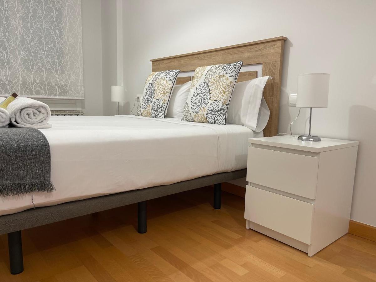 Ferienwohnung OKTHEWAY Castelao Street Sarria Exterior foto