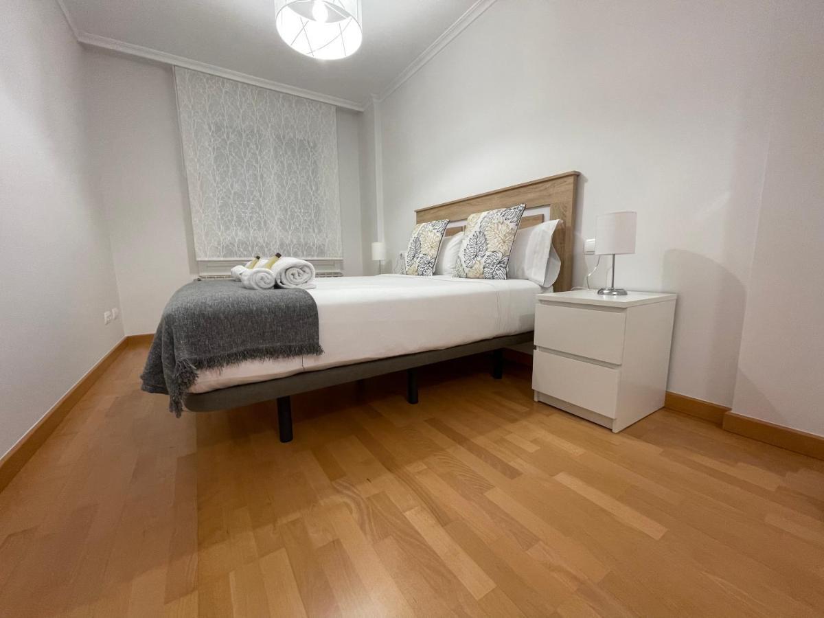 Ferienwohnung OKTHEWAY Castelao Street Sarria Exterior foto